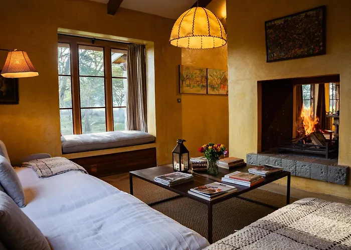 Yellow House 3-Bedroom Villa In Nature
